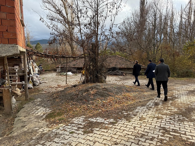 Kaymakamımız Sayın Ramazan POLAT, Kaymakam Adayı Sayın Oğuzhan DOĞANCI İle Birlikte Akcasu, Harun ve Çetmi Köylerinde Hane Ziyaretlerinde Bulundu