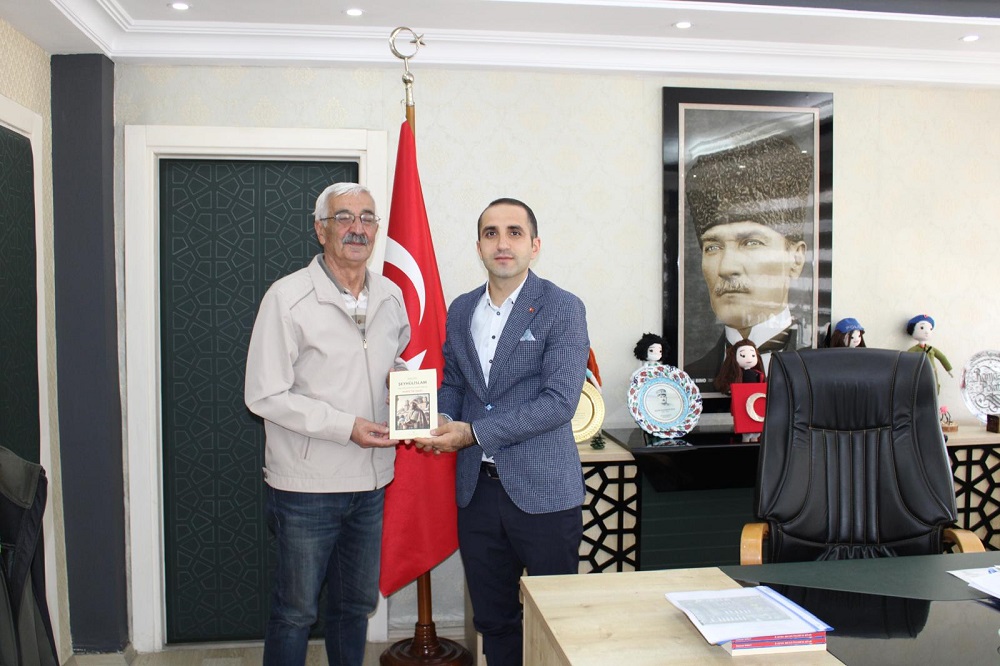 Eğitimci Yazar Nurettin TANAY Kaymakamımız Sayın Ramazan POLAT'ı Ziyaret Etti